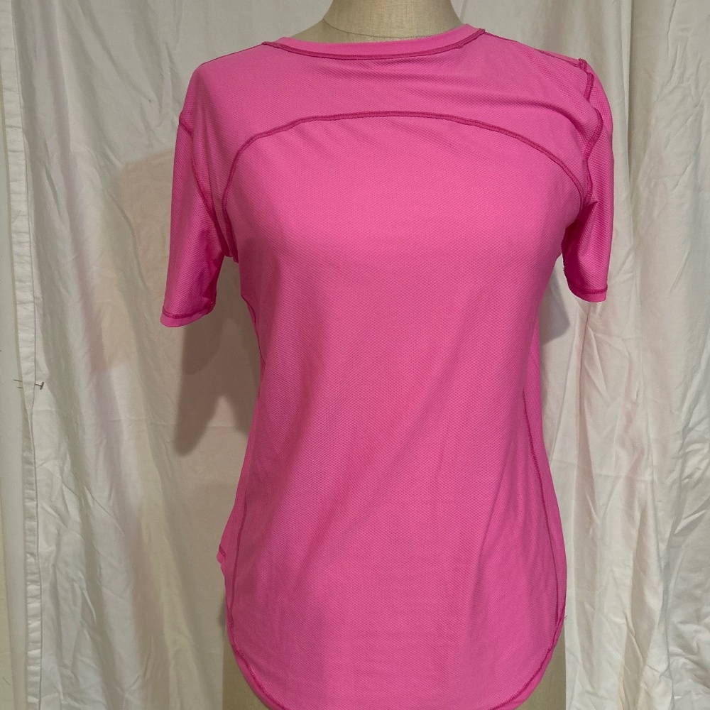 Lululemon tech short sleeve hot pink running shirt size s